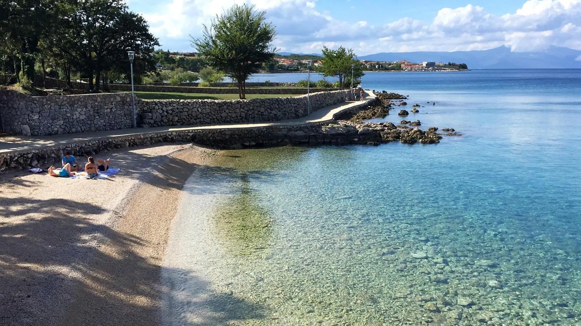 Apartments By The Sea Vantacici, Krk - 21712 Malinska