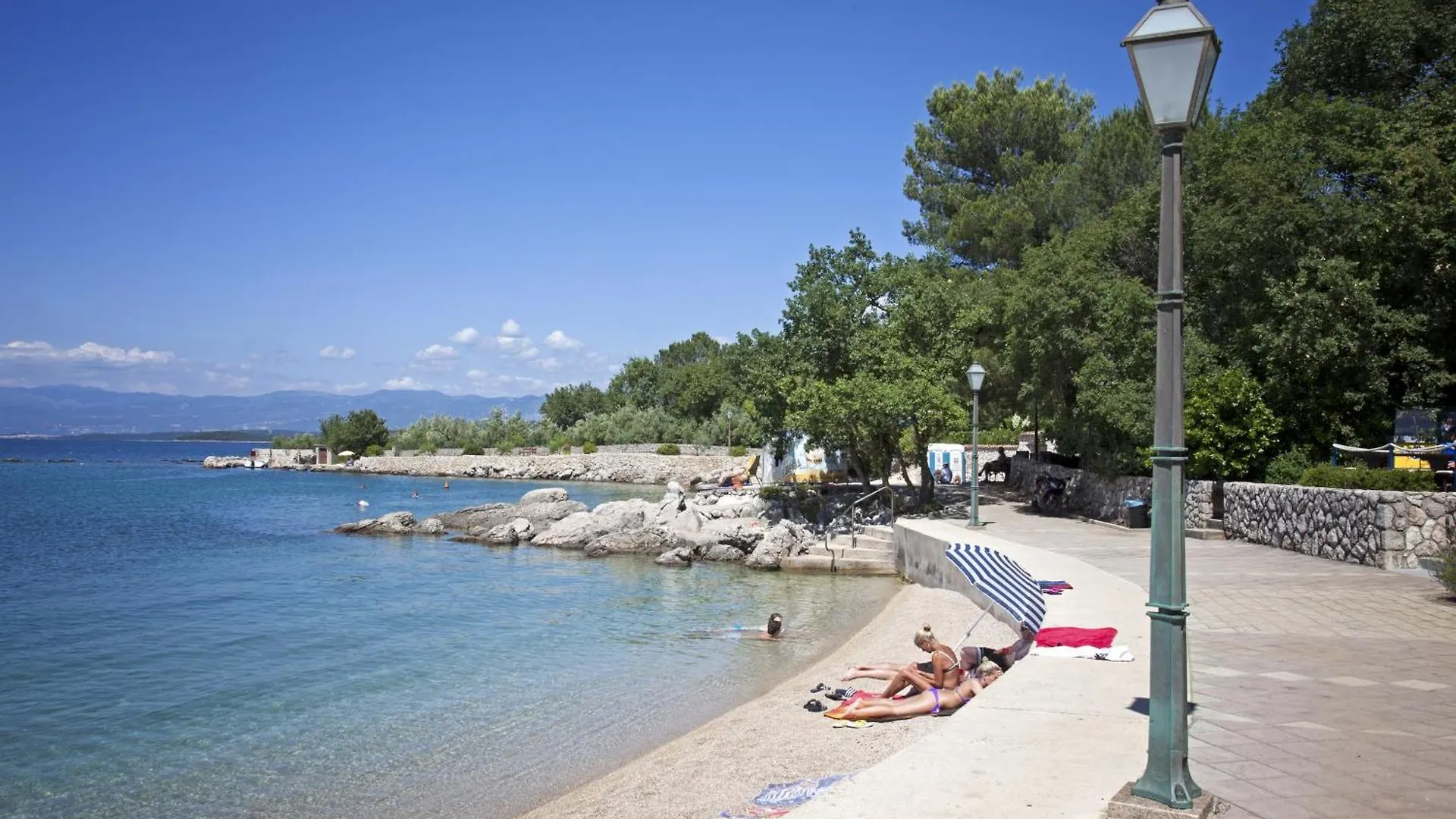 Apartments By The Sea Vantacici, Krk - 21712 Malinska